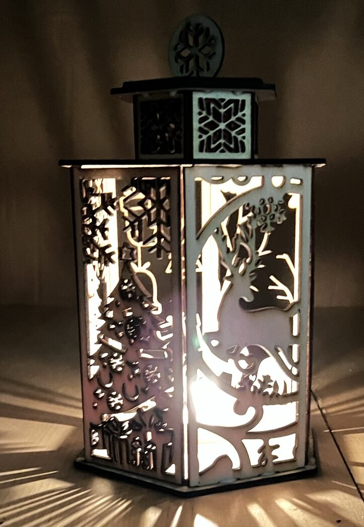 Eine Holzlaterne aus Lasercut